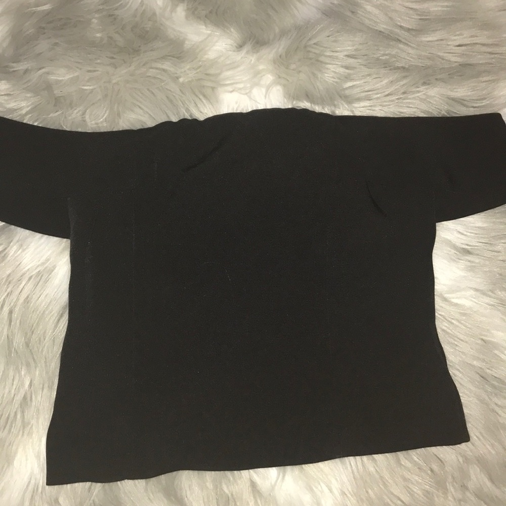 Women’s strapless off the shoulder top